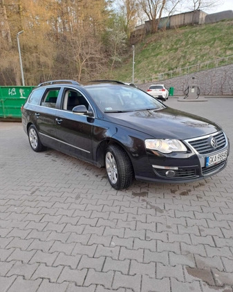 Volkswagen Passat cena 18000 przebieg: 305000, rok produkcji 2008 z Gdynia małe 37